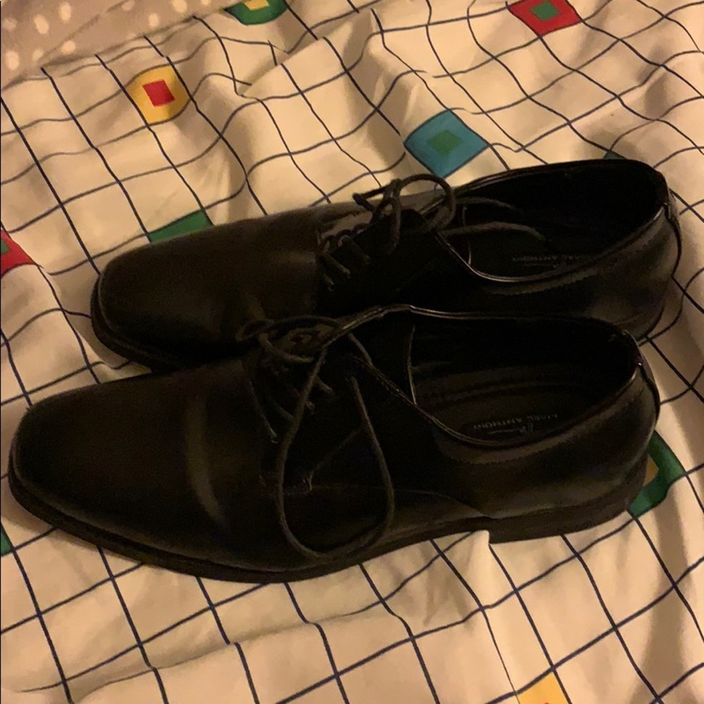 Men’s dress shoes